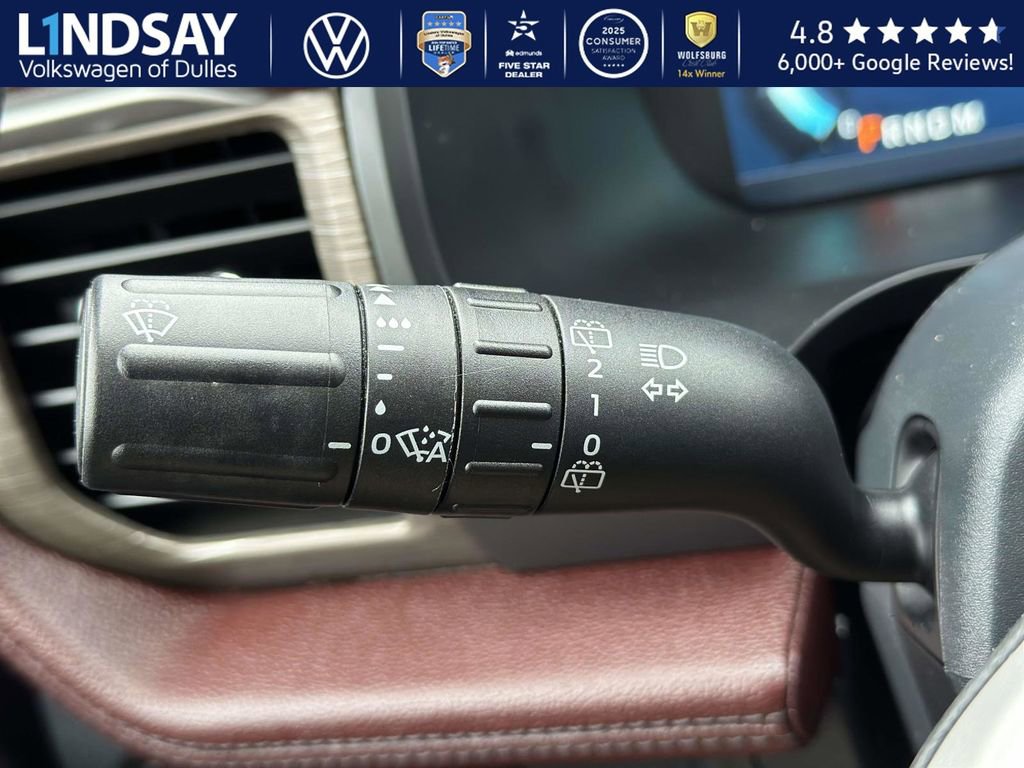 Used 2022 Ford Expedition Limited image 23