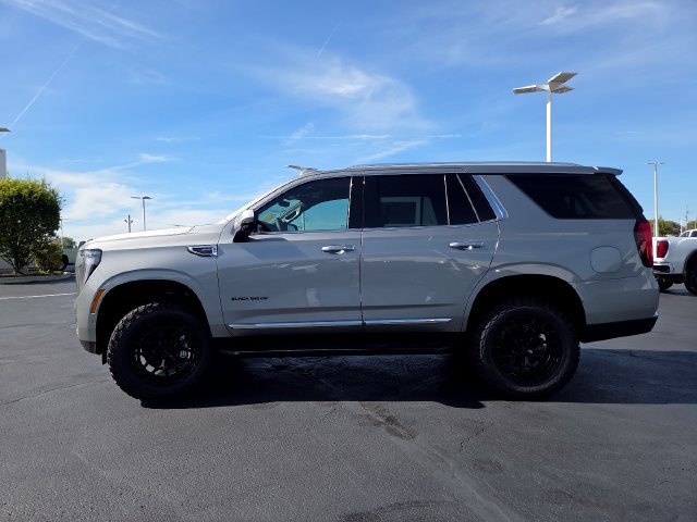 New 2026 GMC Yukon Elevation w/ Elevation Premium Package AWD/4WD image 16