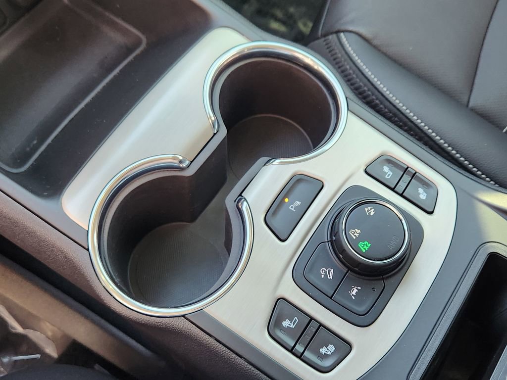 Used 2023 GMC Terrain Denali image 10