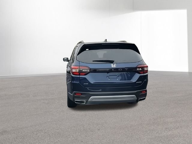 New 2025 Honda Pilot Touring image 8