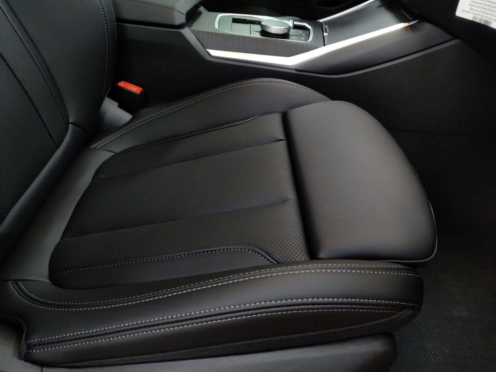 New 2026 BMW 330i Sedan w/ Premium Package image 27