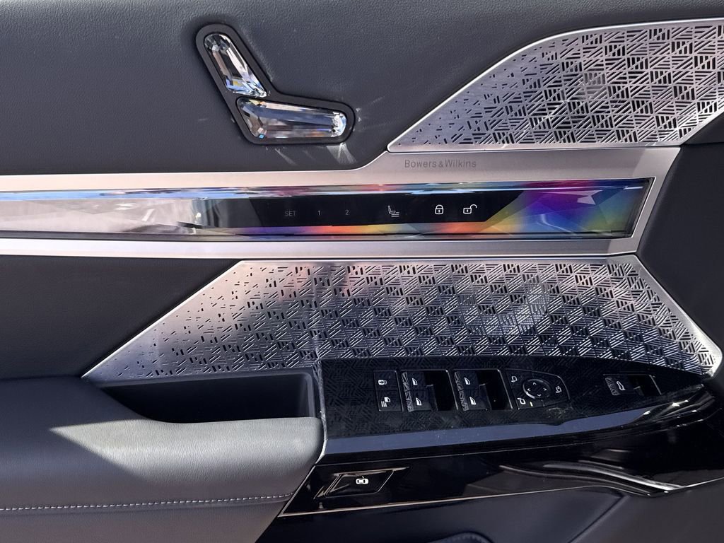 New 2026 BMW 740i xDrive AWD/4WD image 15