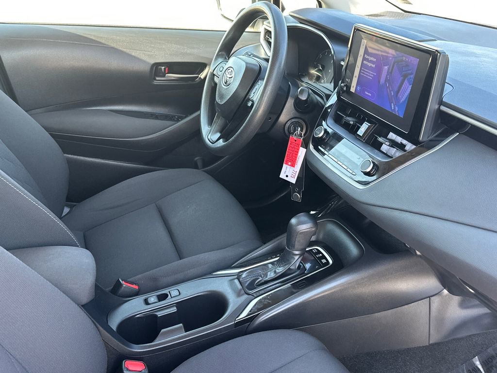 Used 2023 Toyota Corolla LE w/ Carpet Mat Package (TMS) FWD image 9