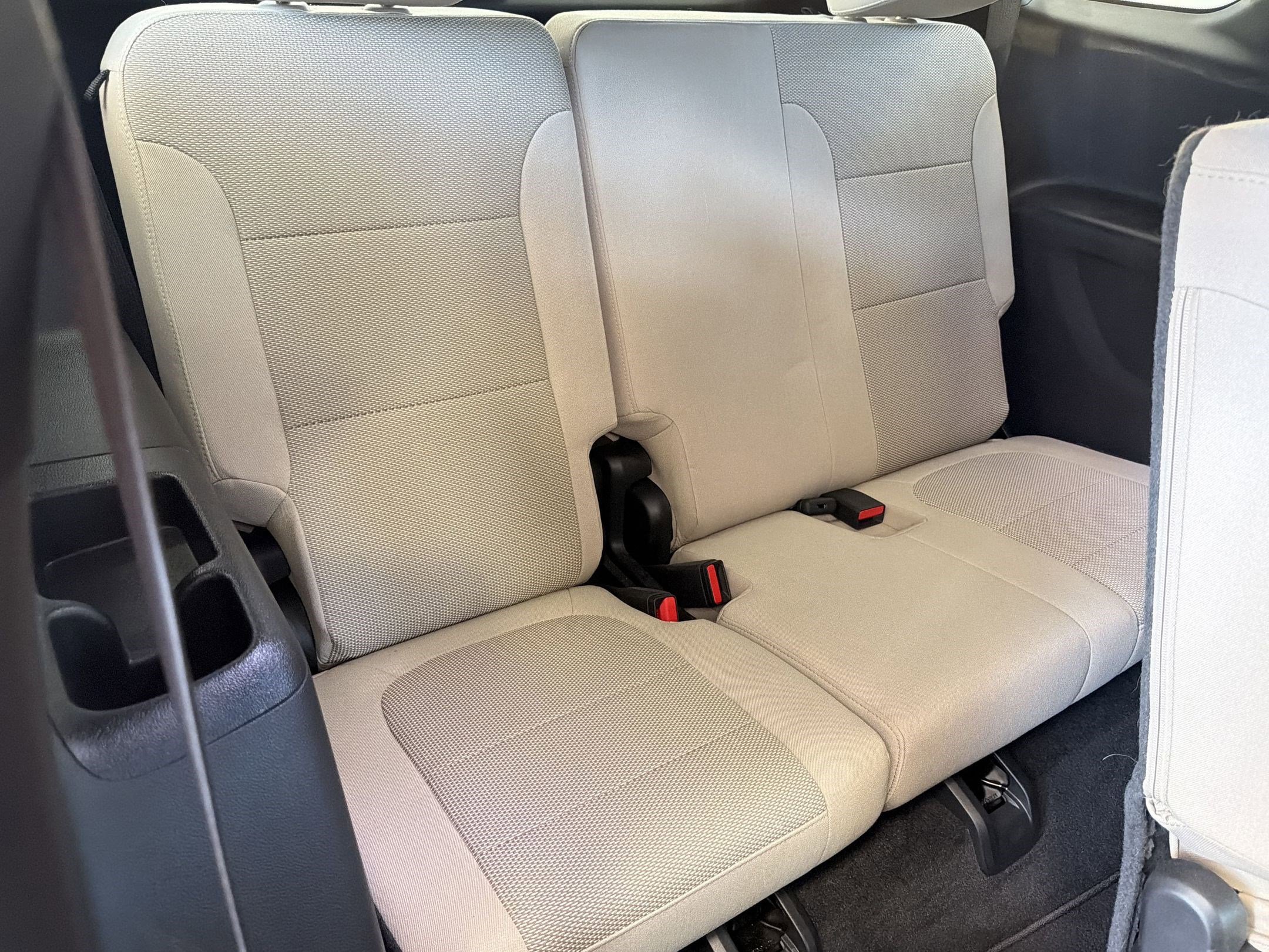 Used 2023 Chevrolet Traverse LS w/ Safety Package FWD image 31