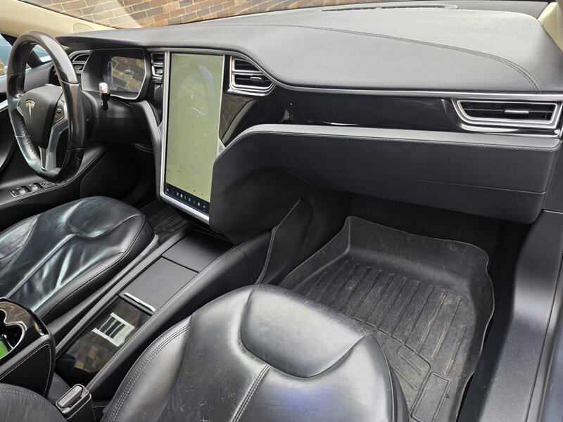Used 2014 Tesla Model S 85 RWD image 16