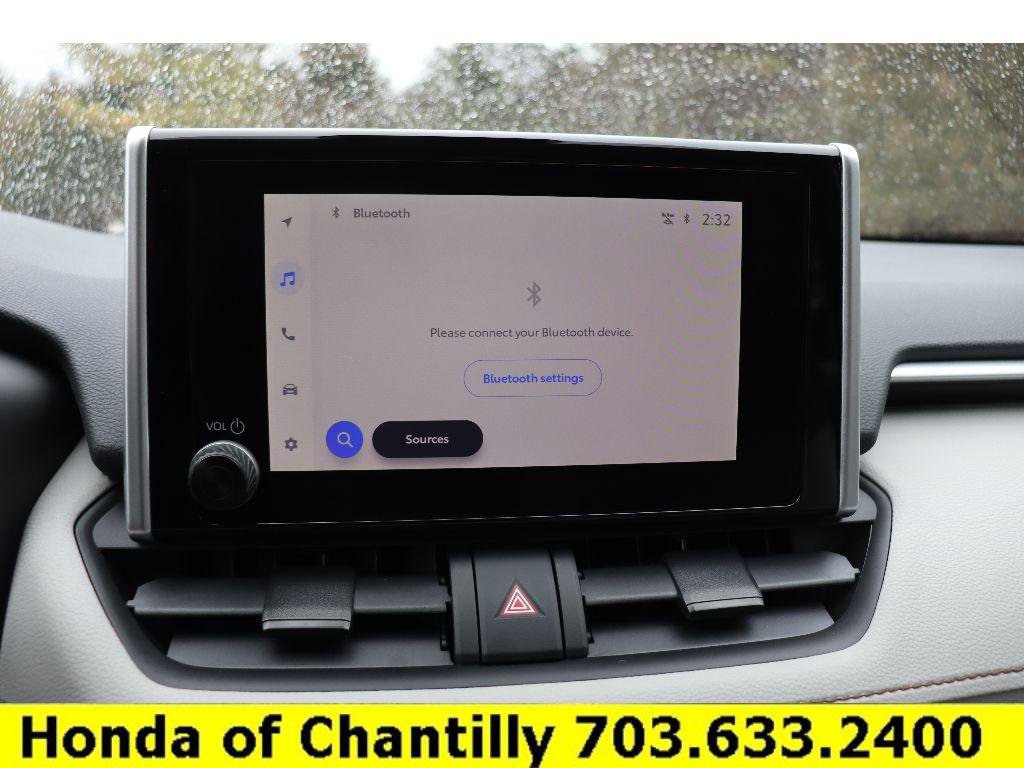 Used 2025 Toyota RAV4 XLE image 14