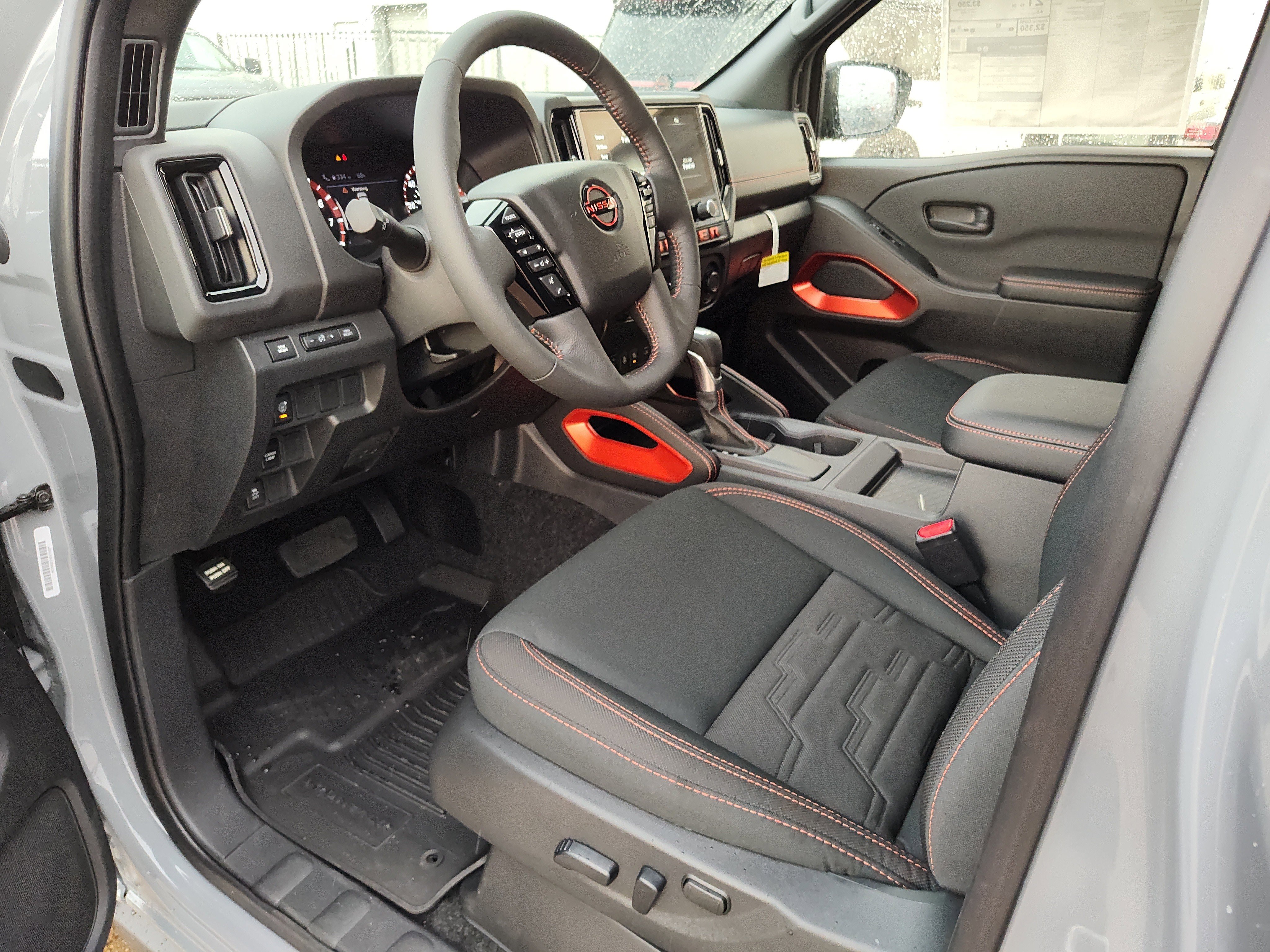 New 2026 Nissan Frontier Pro-X w/ Pro-X Convenience Package image 2
