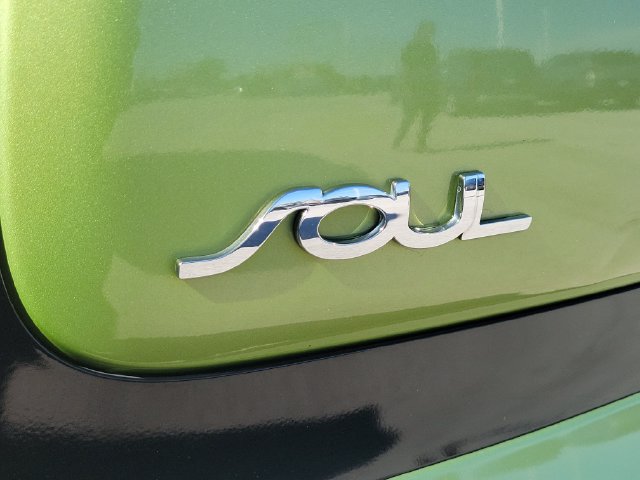 Used 2015 Kia Soul FWD image 6