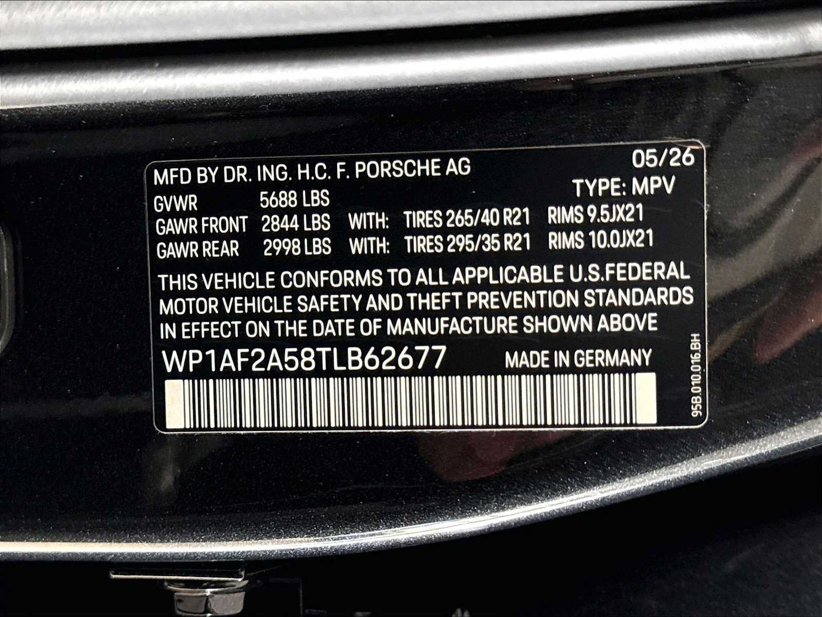 Used 2026 Porsche Macan GTS AWD/4WD image 35