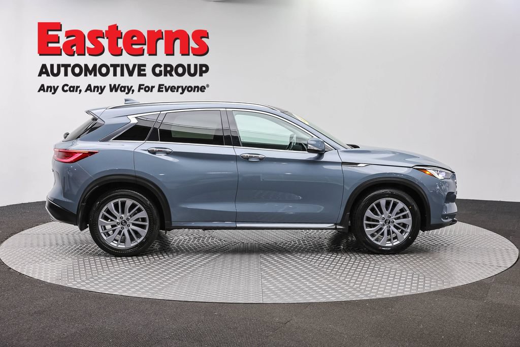 Used 2023 INFINITI QX50 Luxe AWD/4WD image 4