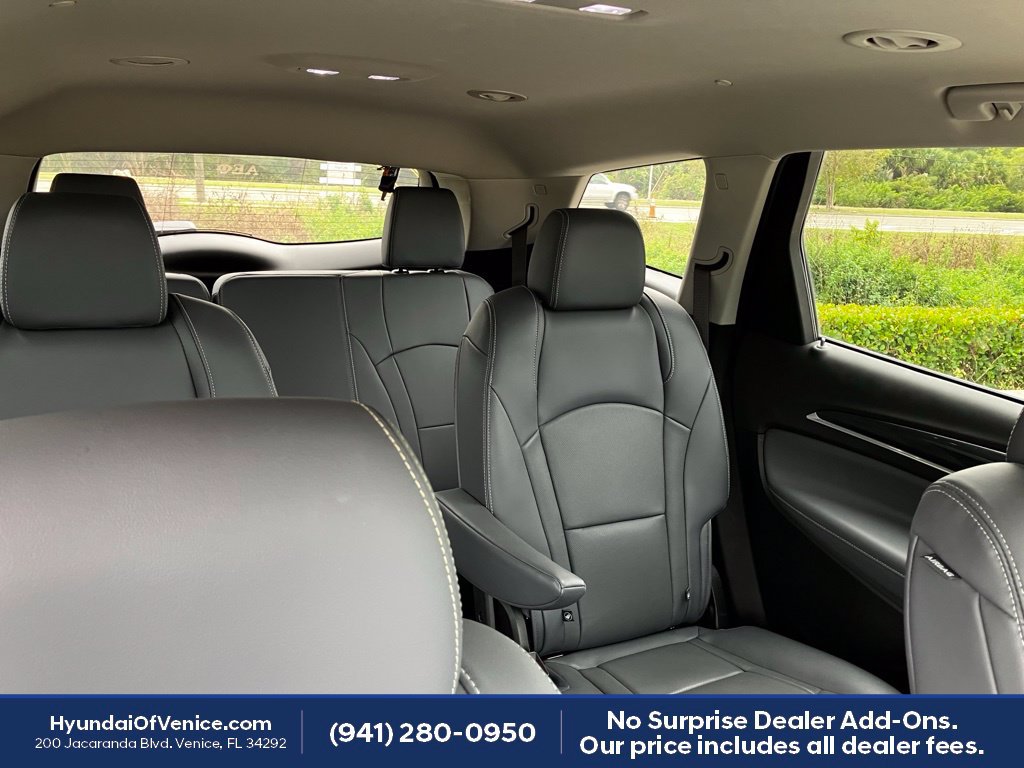 Used 2019 Buick Enclave Essence FWD image 15