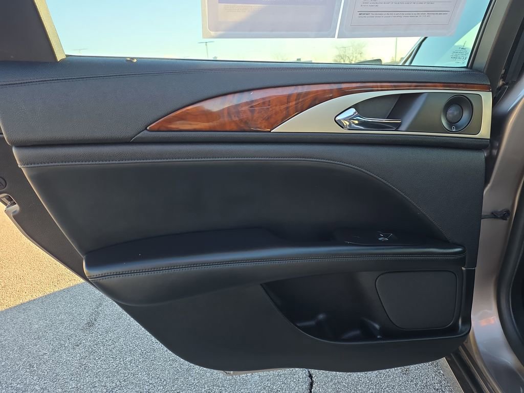 Used 2020 Lincoln MKZ Reserve image 27