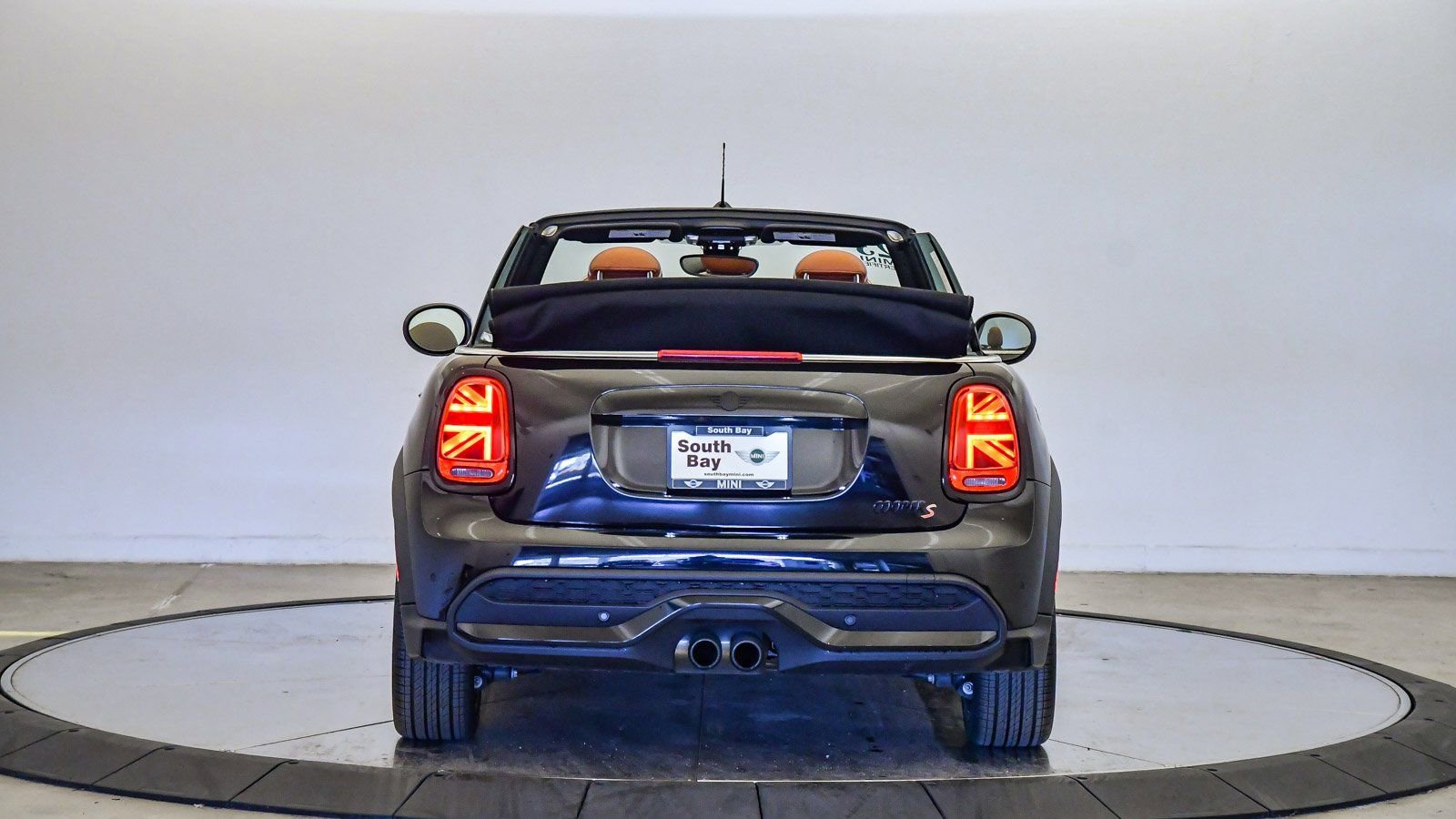 Certified 2023 MINI Cooper S w/ Signature Upholstery Package image 38