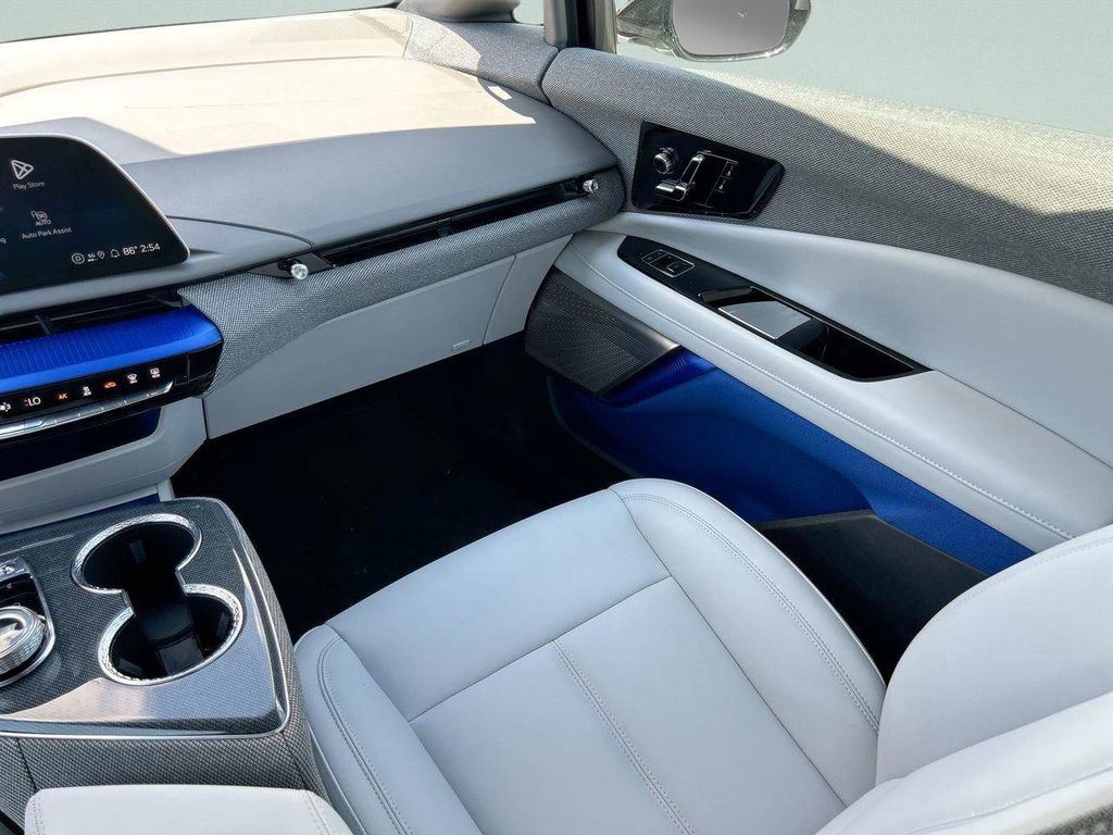 Used 2026 Cadillac Optiq Luxury 1 image 21