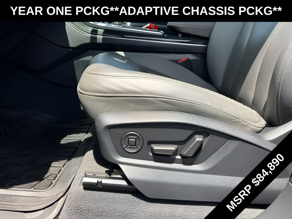 Used 2019 Audi Q8 Prestige w/ Adaptive Chassis Package AWD/4WD image 45