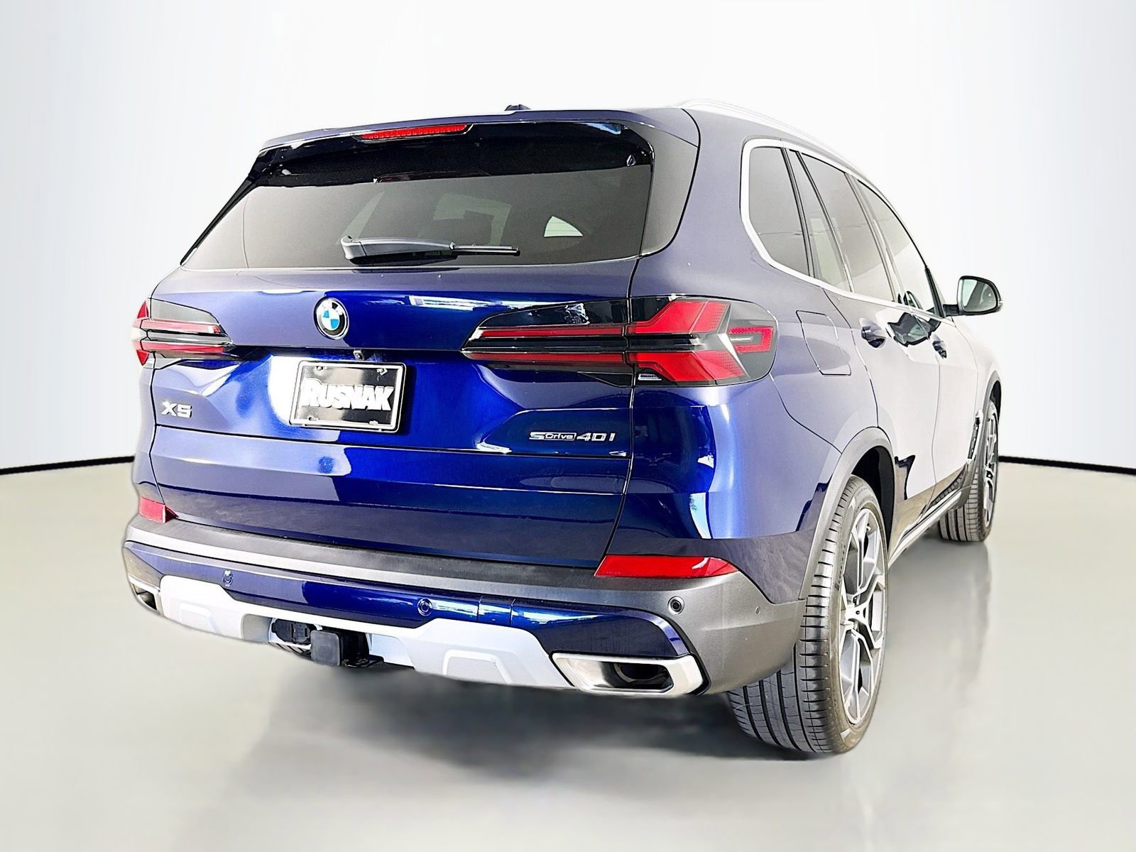 Used 2026 BMW X5 sDrive40i w/ Premium Package image 7