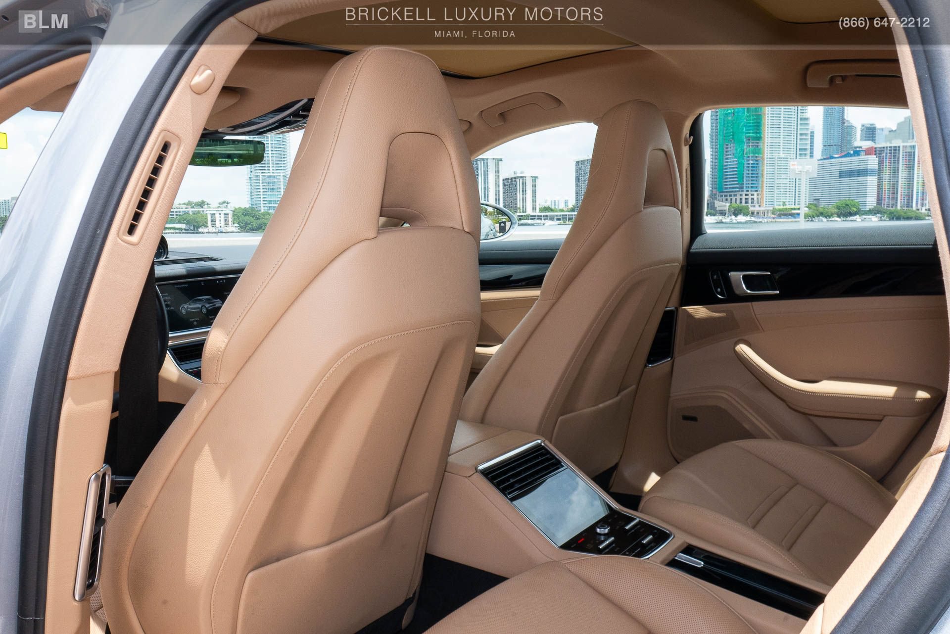 Used 2019 Porsche Panamera RWD image 18