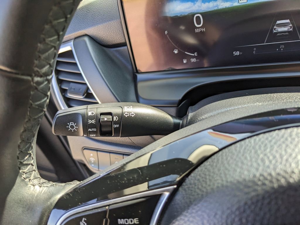 Certified 2025 Kia Seltos EX w/ EX Sunroof Package image 31