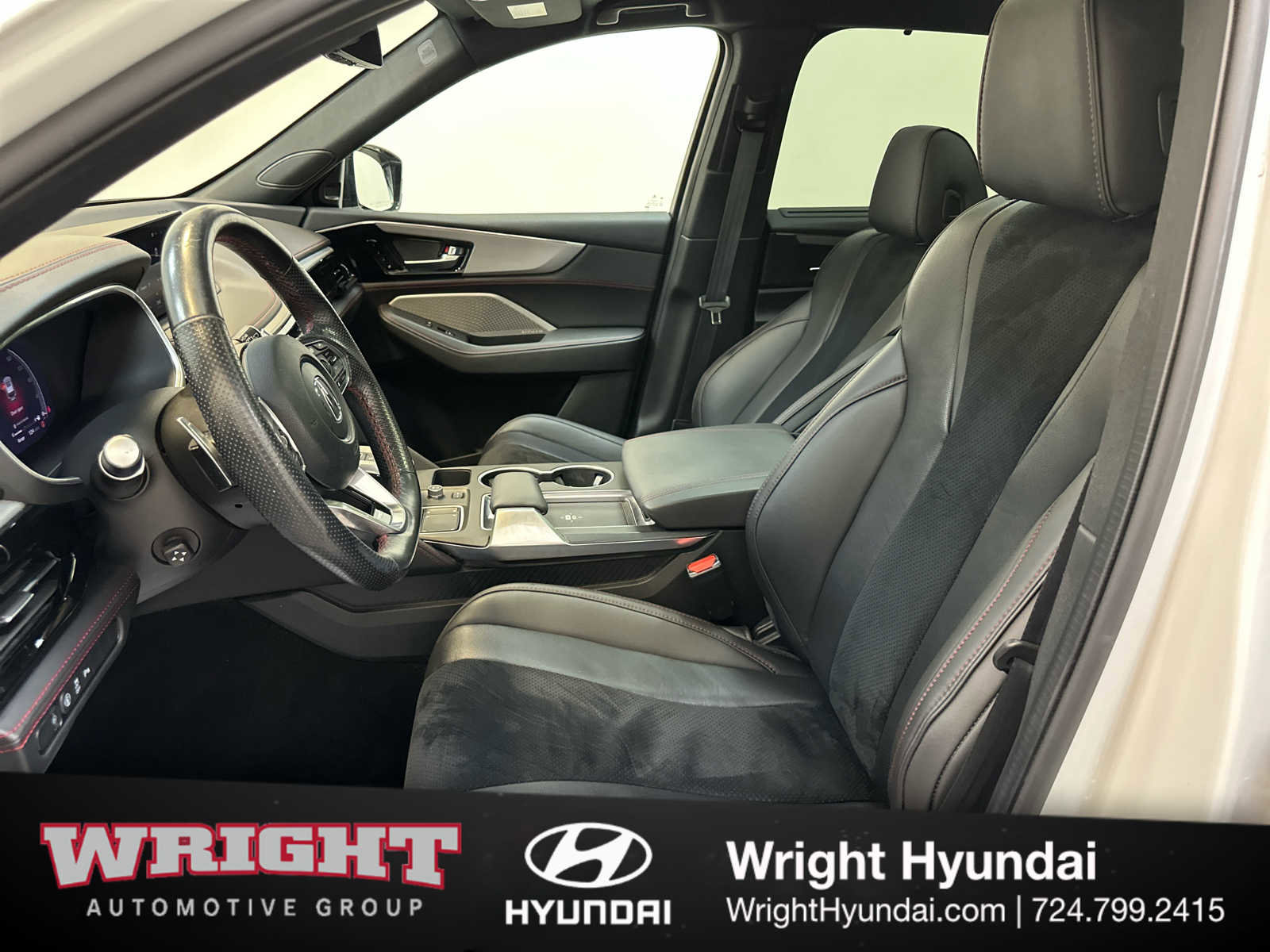 Used 2023 Acura MDX A-Spec image 11