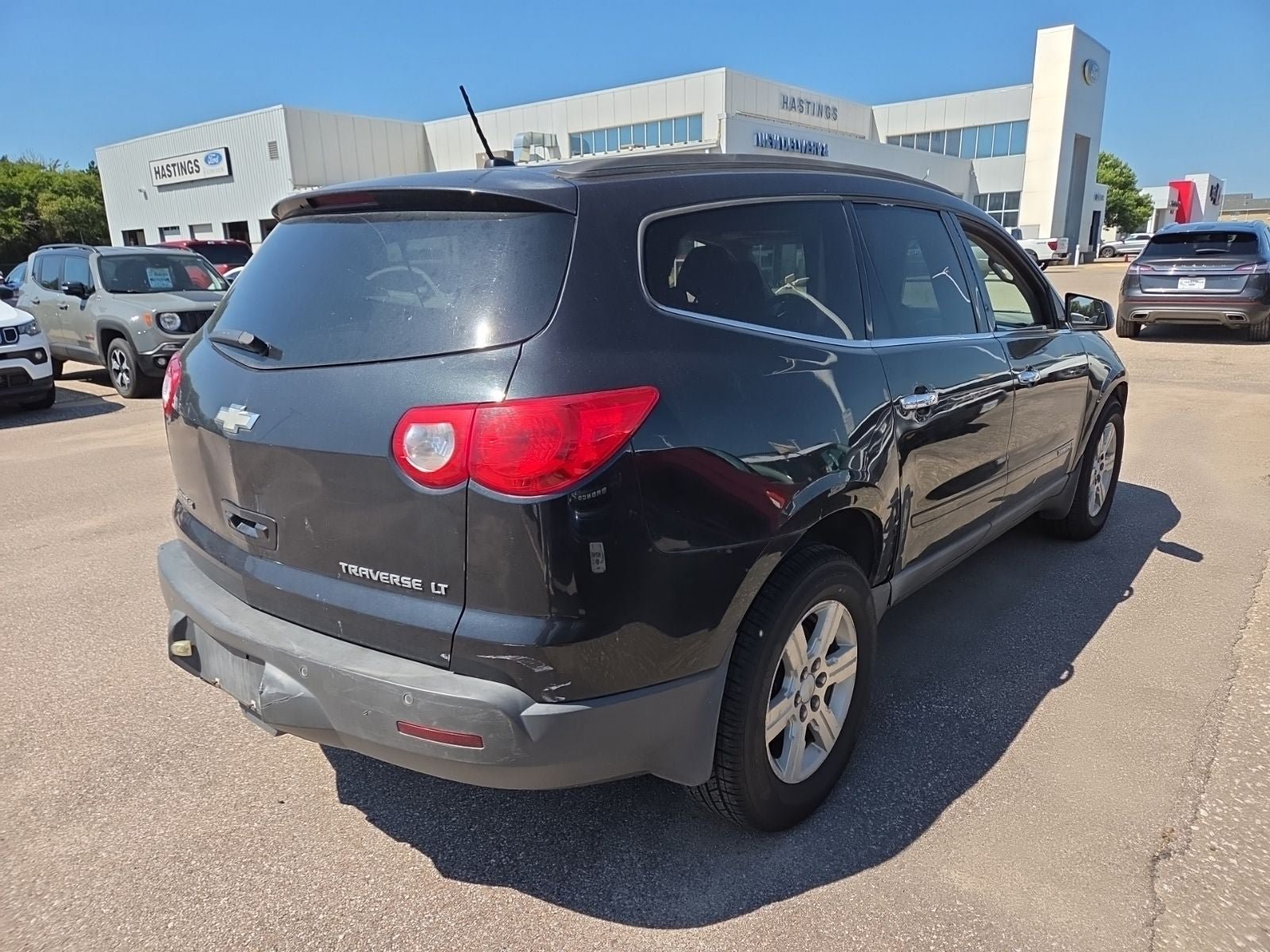 Used 2009 Chevrolet Traverse LT AWD/4WD image 5