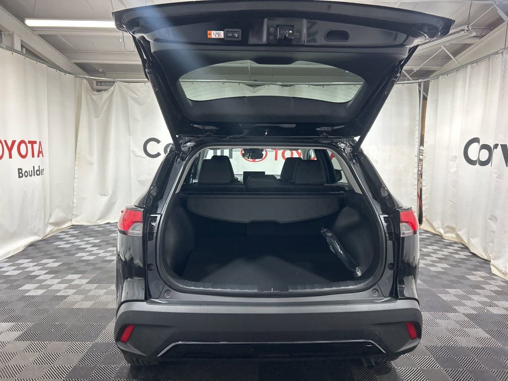 Used 2026 Toyota Corolla Cross XLE w/ Convenience Package image 15