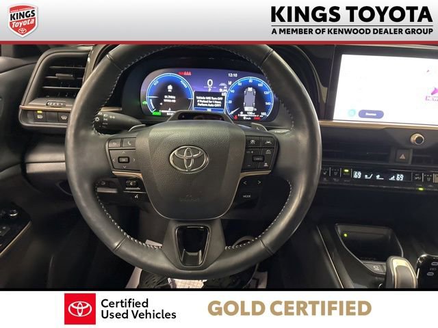 Used 2024 Toyota Crown Platinum image 27