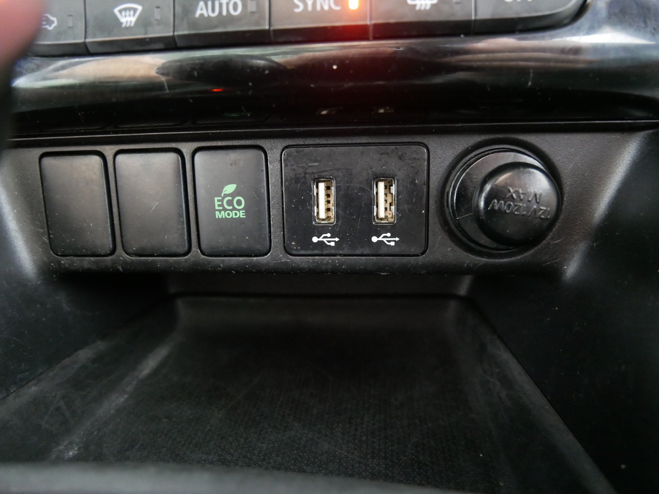 Used 2024 Mitsubishi Eclipse Cross SE AWD/4WD image 30