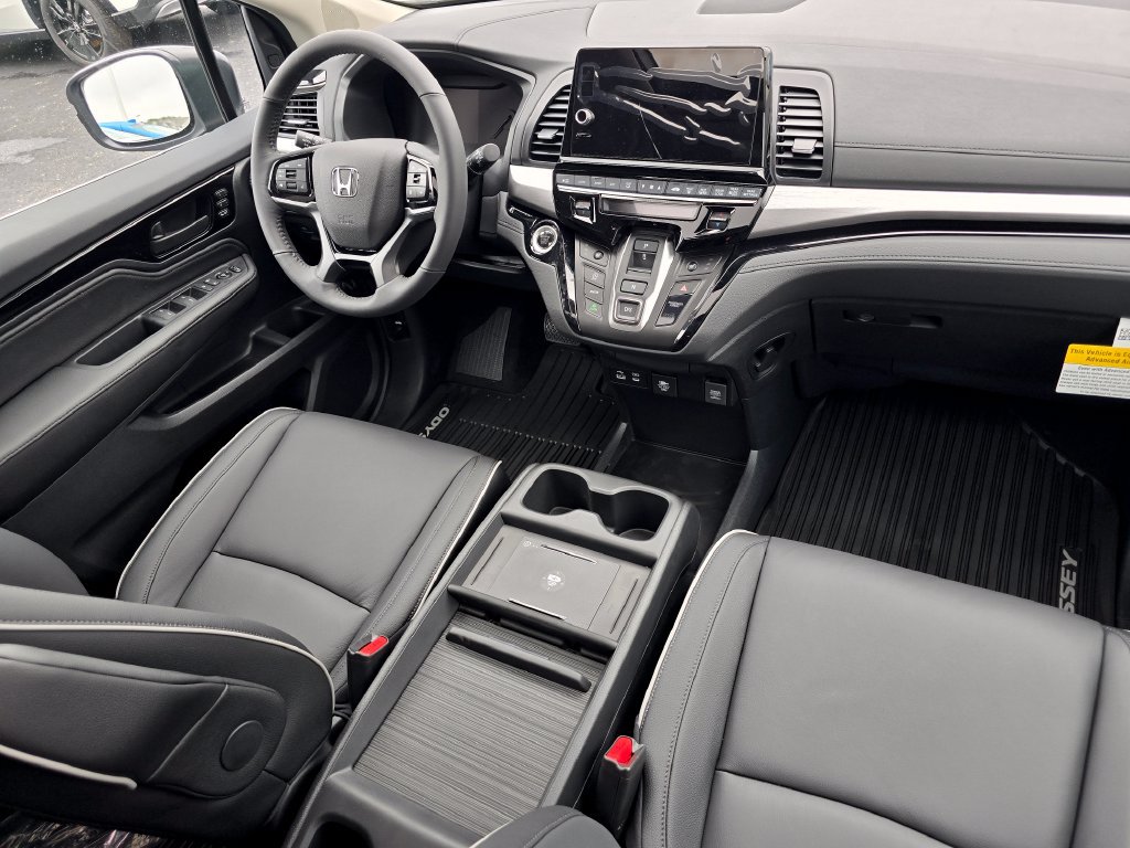 New 2027 Honda Odyssey Touring image 14