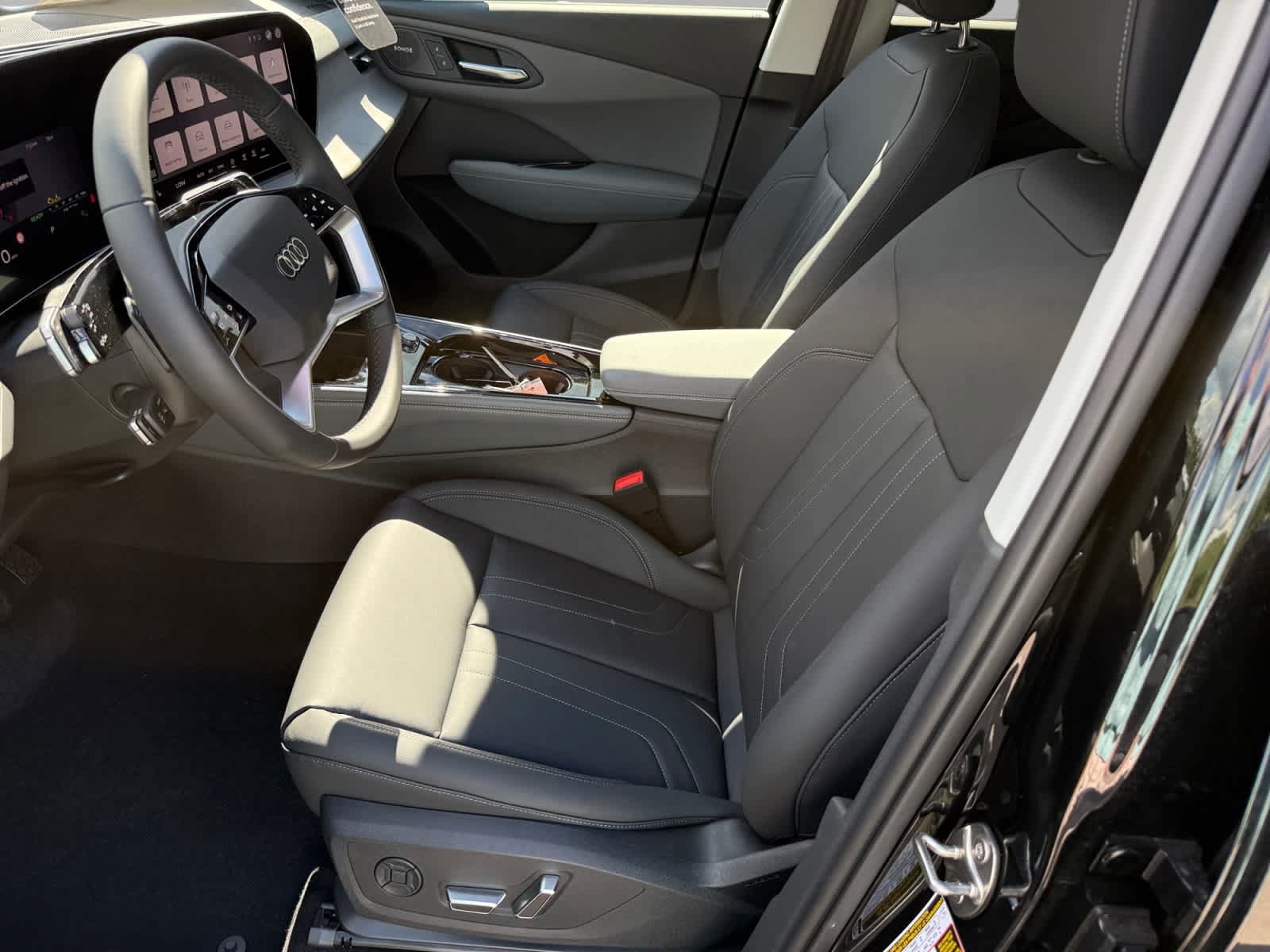 New 2026 Audi Q3 quattro 2.0T AWD/4WD image 11