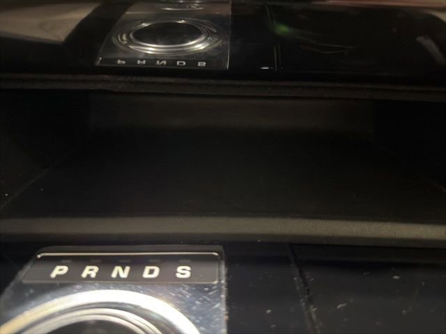 Used 2019 Land Rover Discovery HSE AWD/4WD image 12