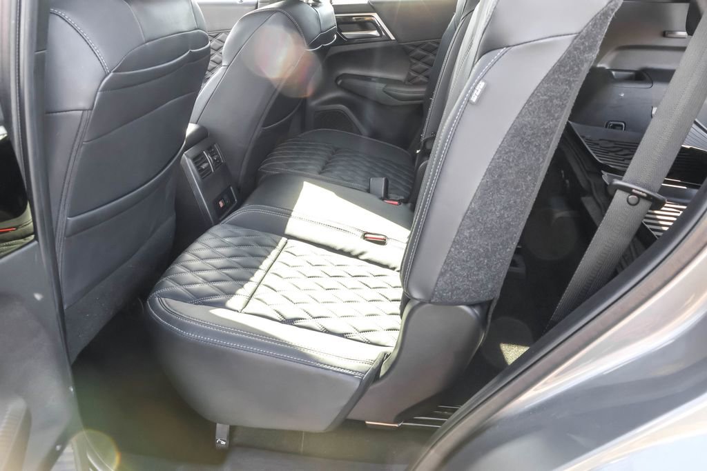 Used 2022 Mitsubishi Outlander SEL image 26