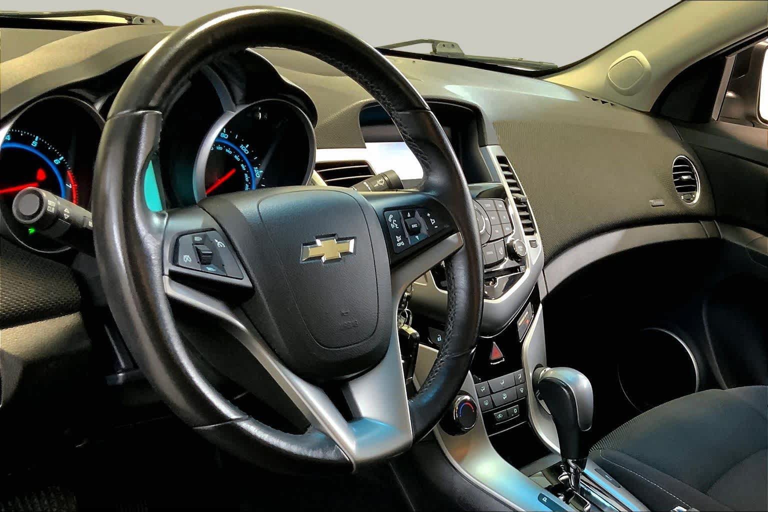 Used 2012 Chevrolet Cruze LT w/ All-Star Edition FWD image 17