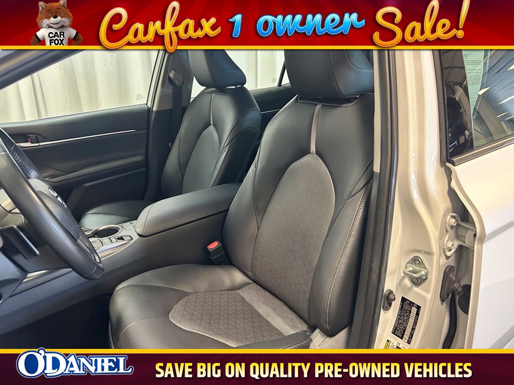 Used 2023 Toyota Camry XSE FWD image 6