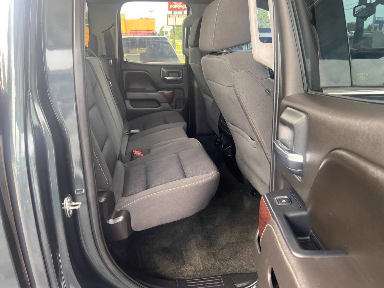 Used 2017 GMC Sierra 1500 SLE w/ SLE Value Package image 16