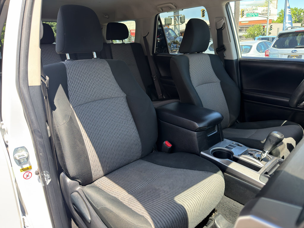 Used 2019 Toyota 4Runner SR5 AWD/4WD image 22
