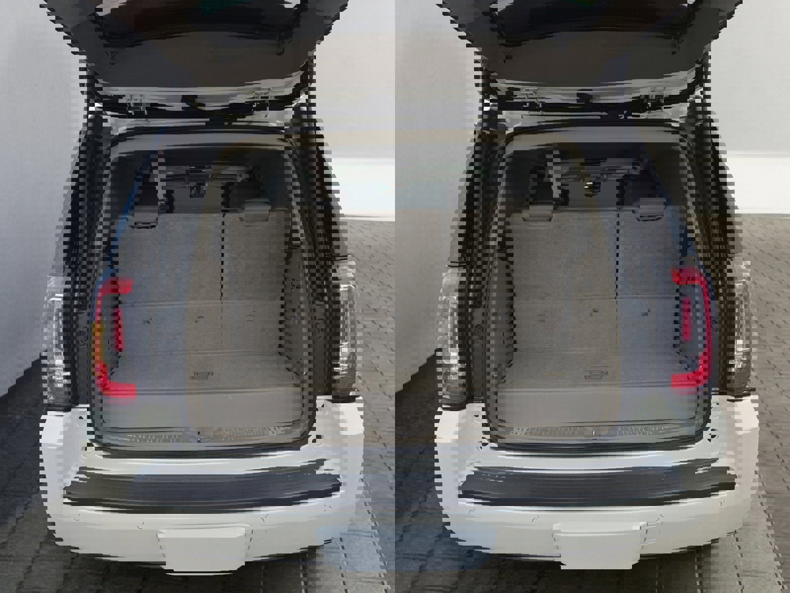 Used 2015 GMC Yukon SLT w/ Open Road Package image 26