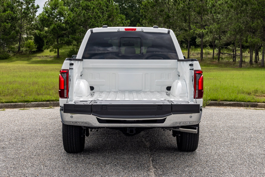 New 2025 Ford F150 Lariat w/ Equipment Group 502A High image 9