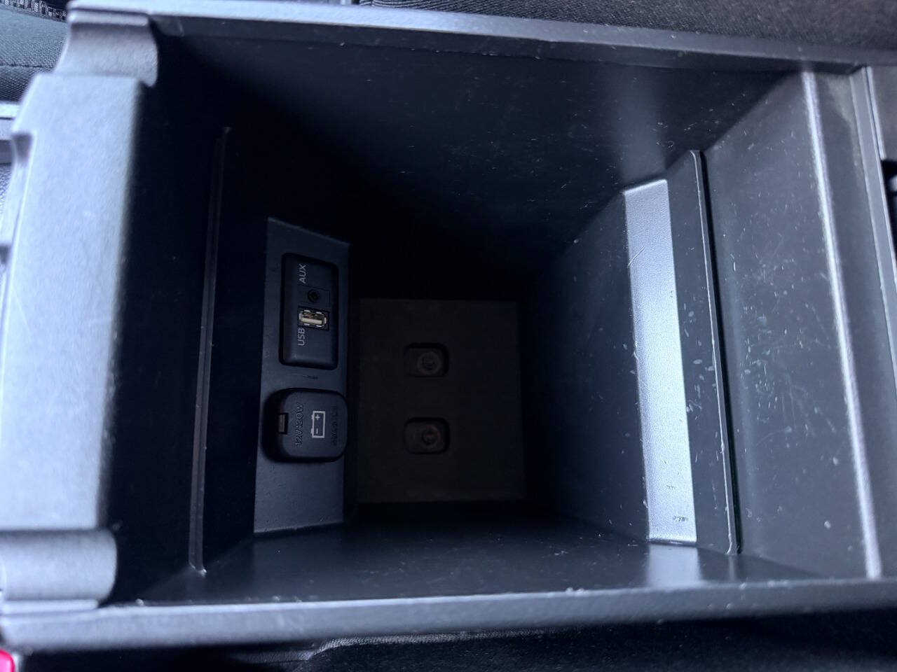 Used 2013 MAZDA MAZDA3 i Touring FWD image 42