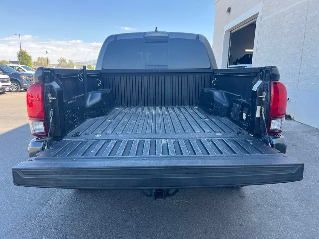 Used 2019 Toyota Tacoma TRD Sport w/ Technology Package RWD image 26