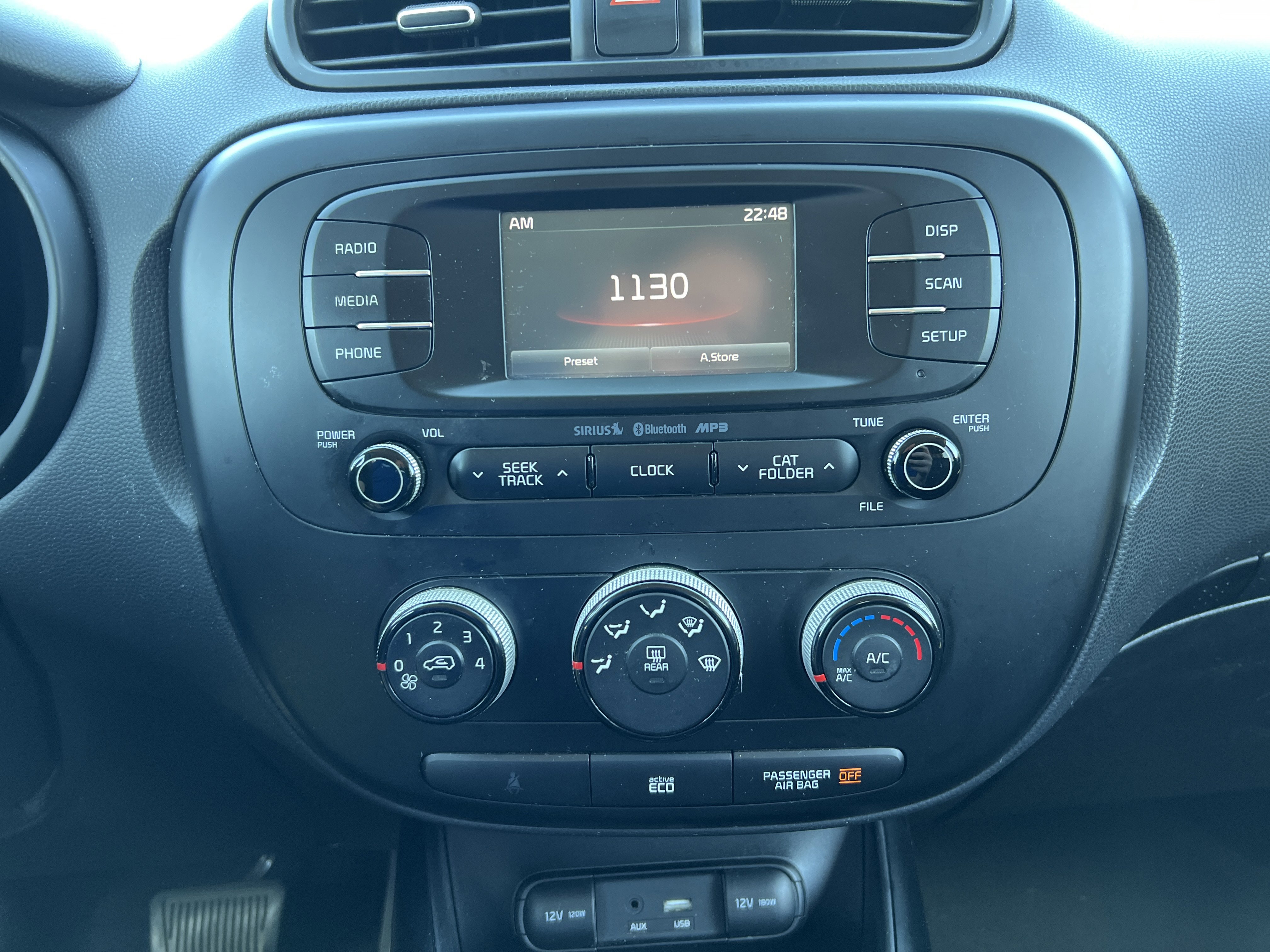 Used 2016 Kia Soul + FWD image 7