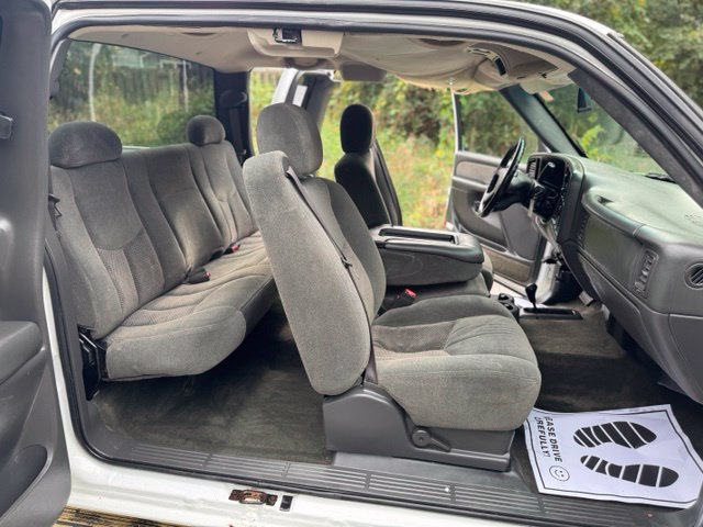 Used 2003 Chevrolet Silverado 2500 LS AWD/4WD image 15