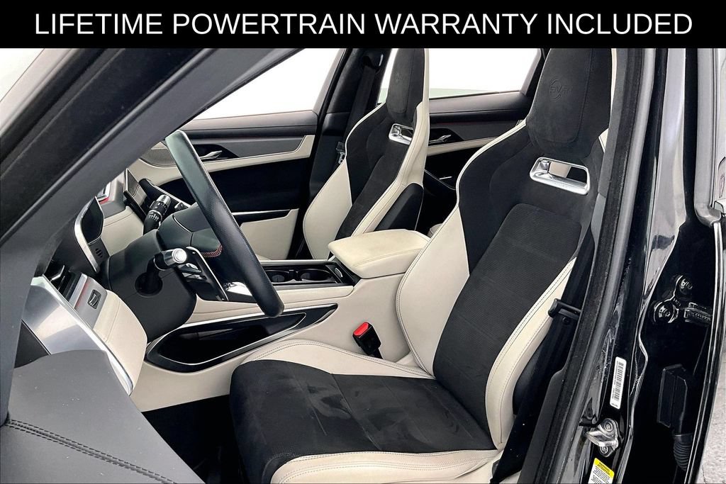 Used 2022 Jaguar F-PACE SVR AWD/4WD image 32