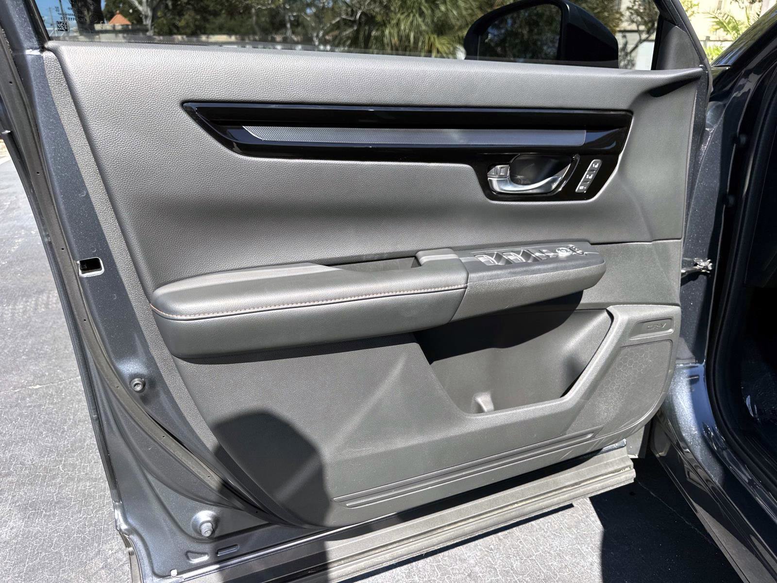 Used 2024 Honda CR-V Sport Touring image 18