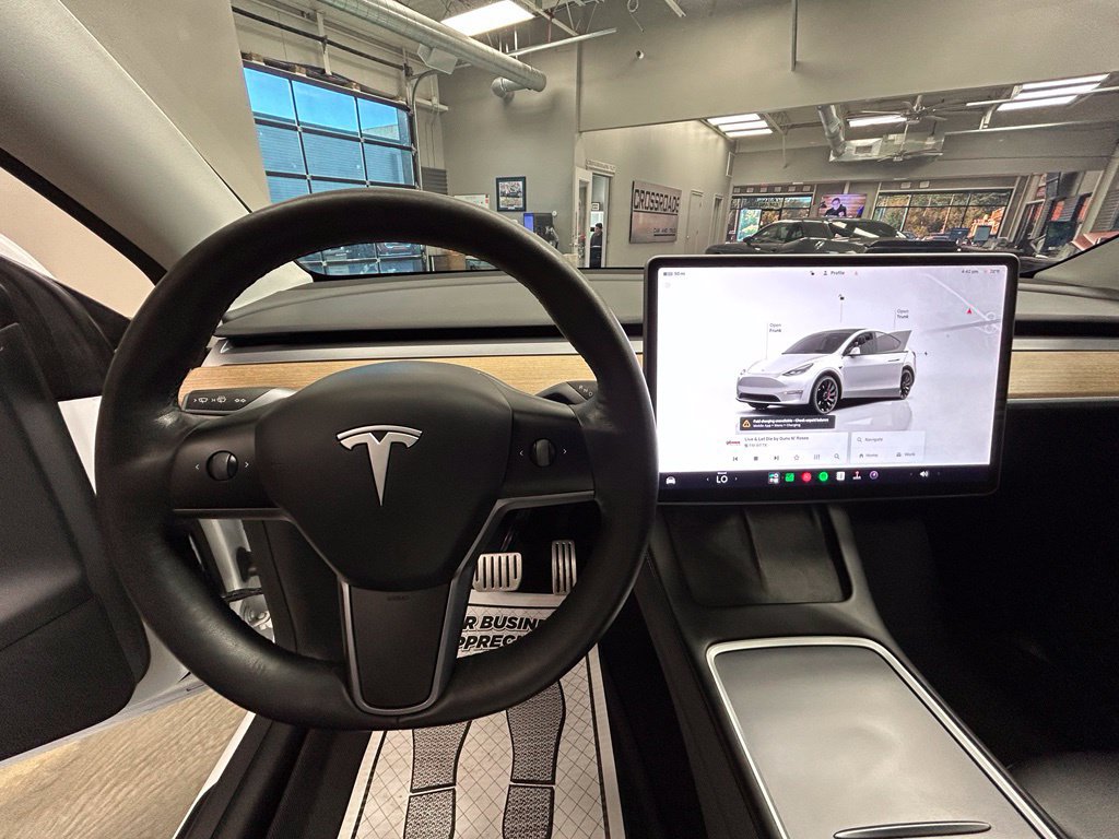 Used 2022 Tesla Model Y Performance AWD/4WD image 8