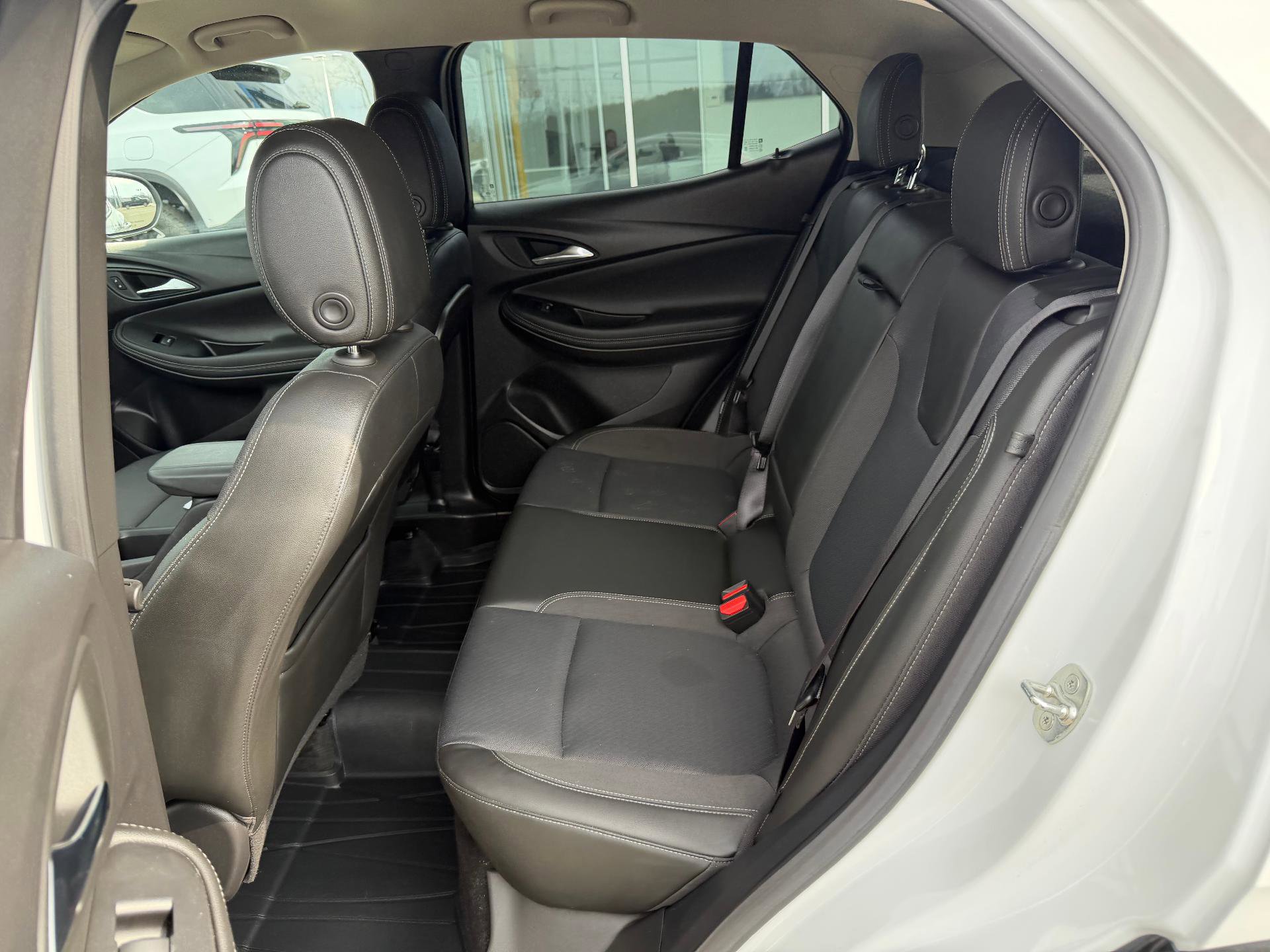 Certified 2024 Buick Encore GX Preferred w/ Comfort Package image 17