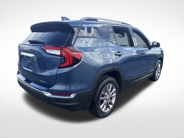 Used 2024 GMC Terrain SLT AWD/4WD image 9