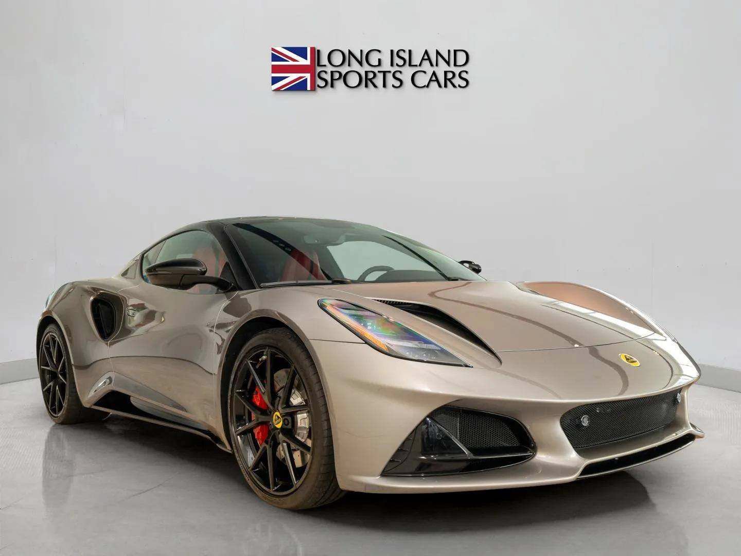 Used 2025 Lotus Emira RWD image 3