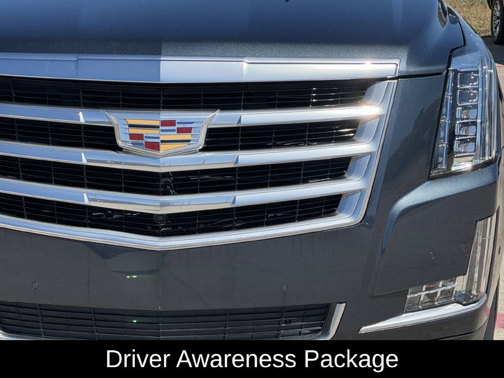 Used 2020 Cadillac Escalade Luxury RWD image 4