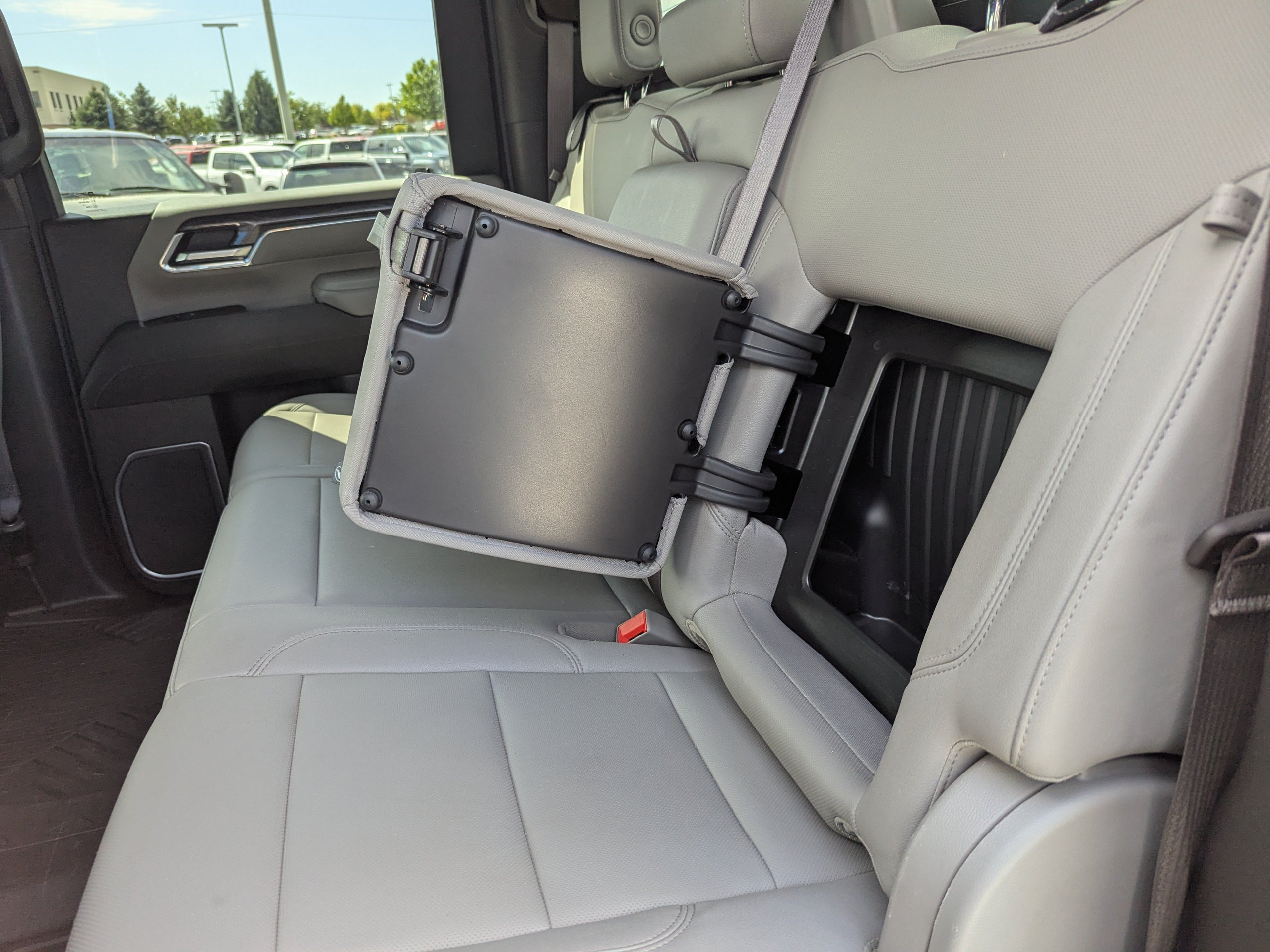 Used 2024 Chevrolet Silverado 3500 LTZ w/ LTZ Convenience Package AWD/4WD image 28