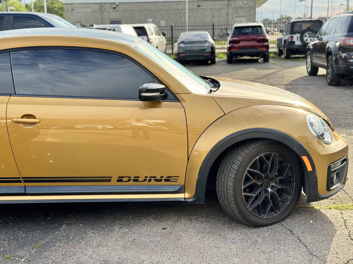 Used 2017 Volkswagen Beetle 1.8T Dune FWD image 3